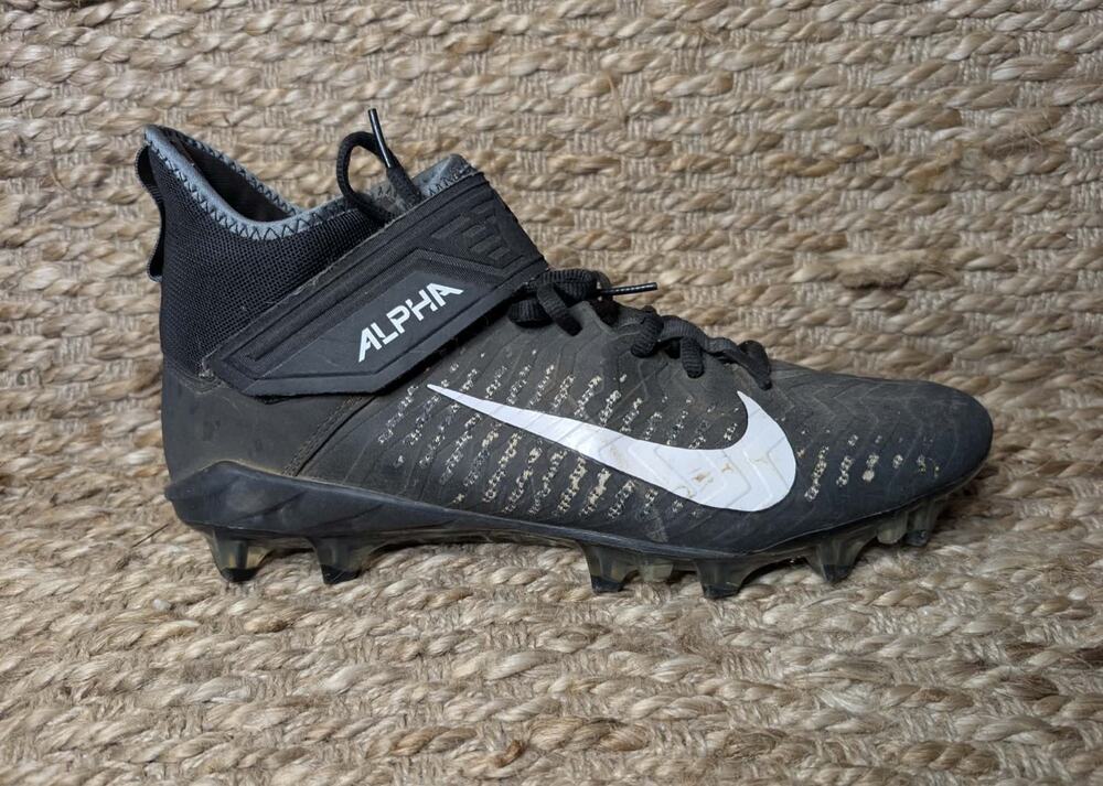 Nike Alpha Menace Pro 2 Black Football Cleats Athletic Comfortable Men's 11
